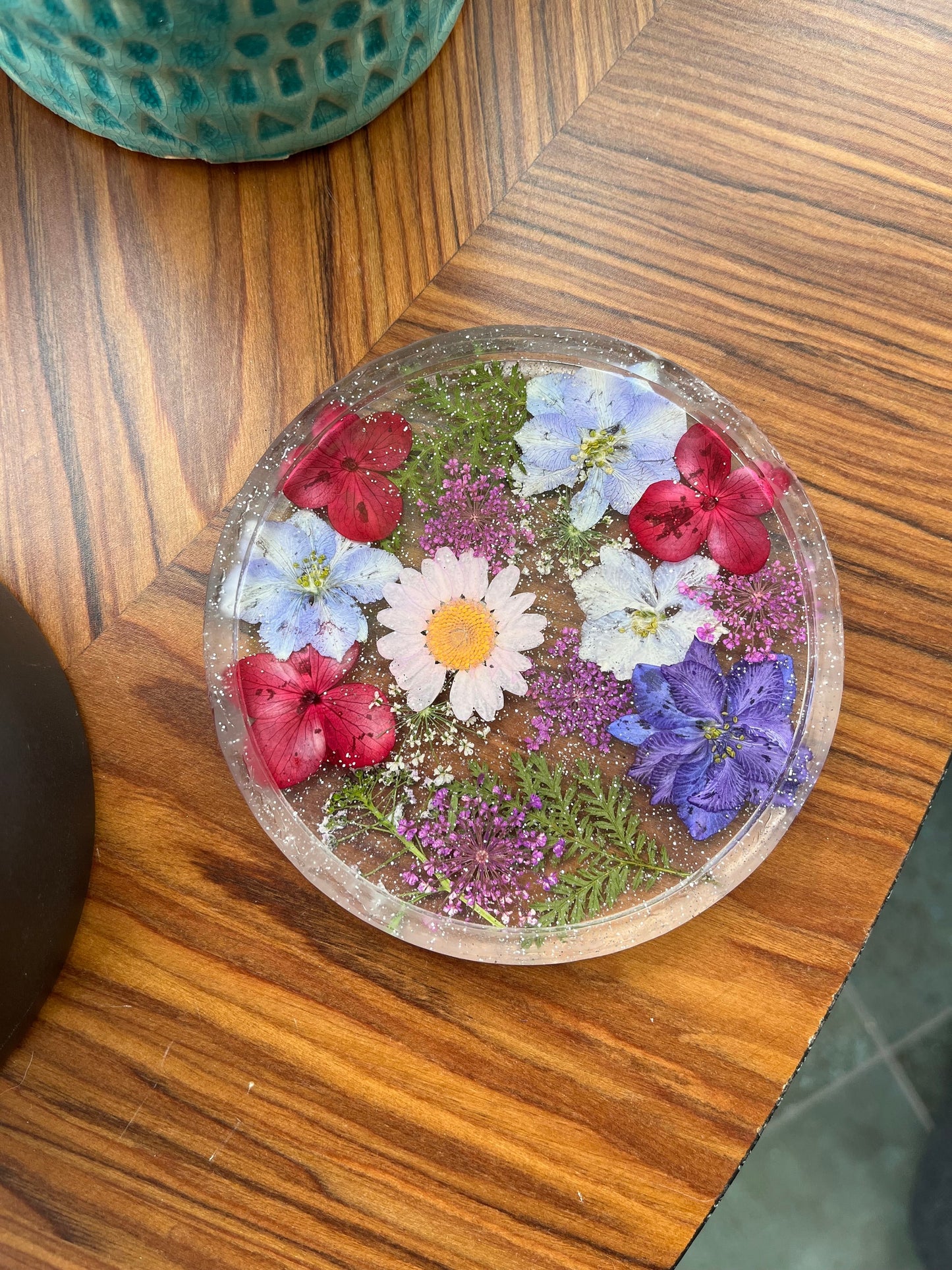 Clear Drinks Coaster with Dried flowers and Glitter