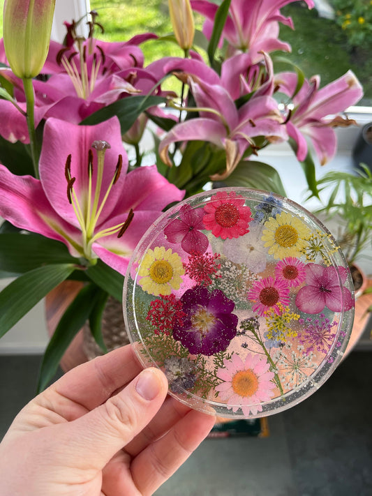 Clear Drinks Coaster with Dried flowers and Glitter