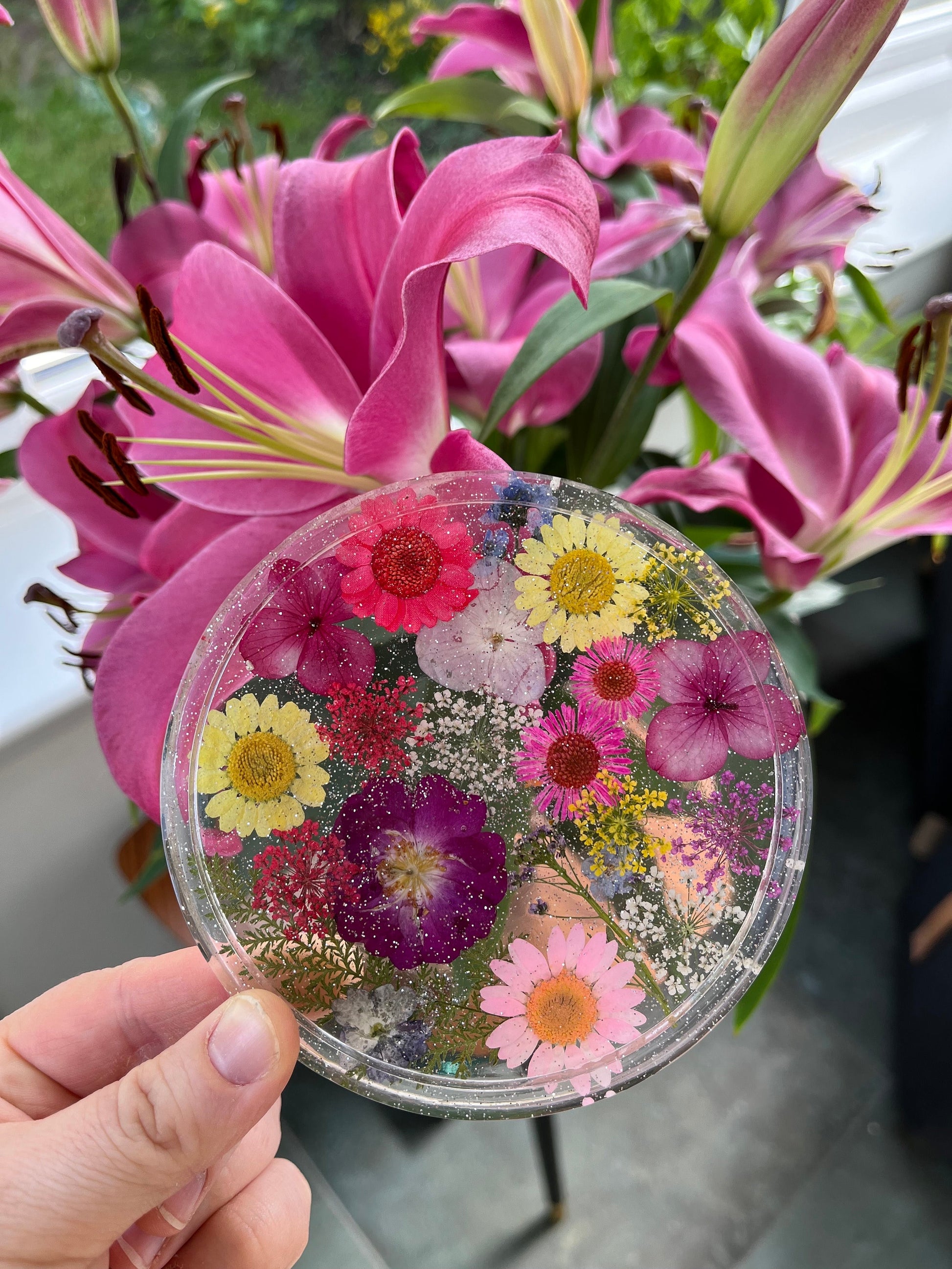 Clear Drinks Coaster with Dried flowers and Glitter