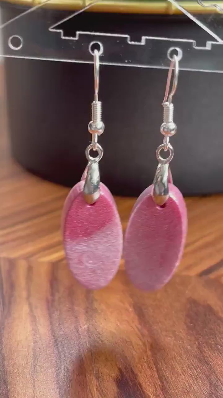 Pink and Pearl White Oval shaped Earrings with Stainless Steel Fishhook fixings.